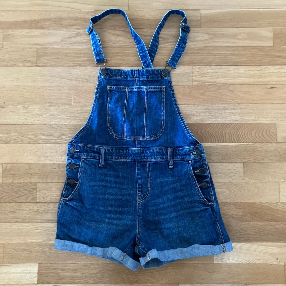 Denim overall shorts,2. LAST CALL